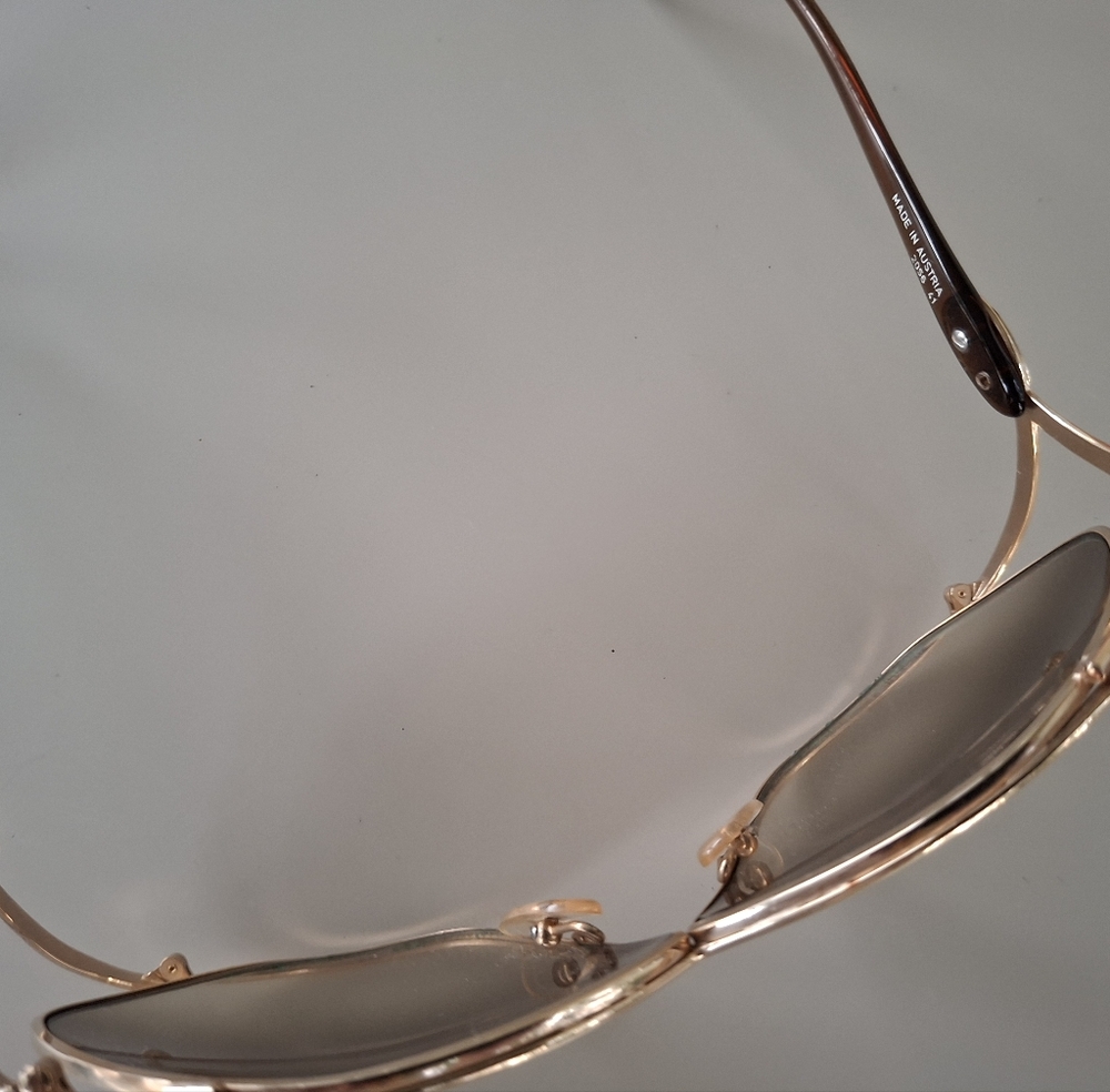 Christian Dior Elegant Gold Vintage Sunglasses - Picture 10 of 14